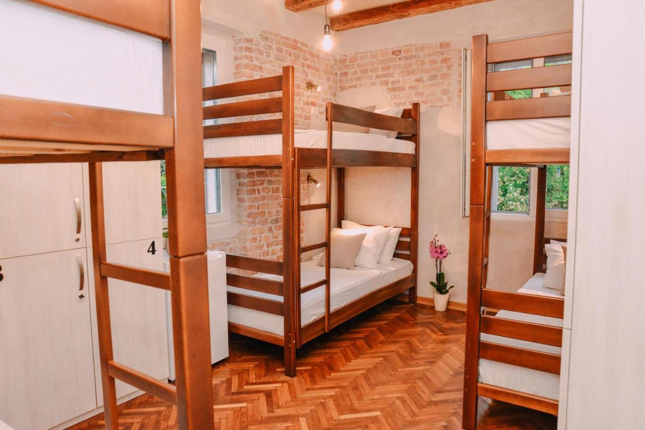 Step To Kotor Bay Guesthouse المظهر الخارجي الصورة