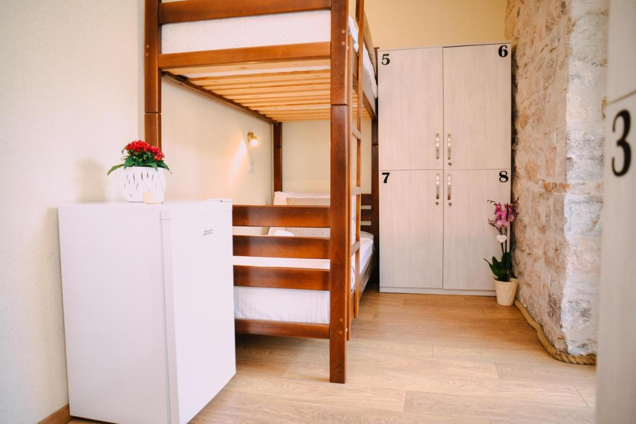 Step To Kotor Bay Guesthouse المظهر الخارجي الصورة
