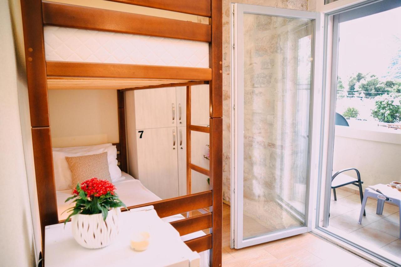 Step To Kotor Bay Guesthouse المظهر الخارجي الصورة