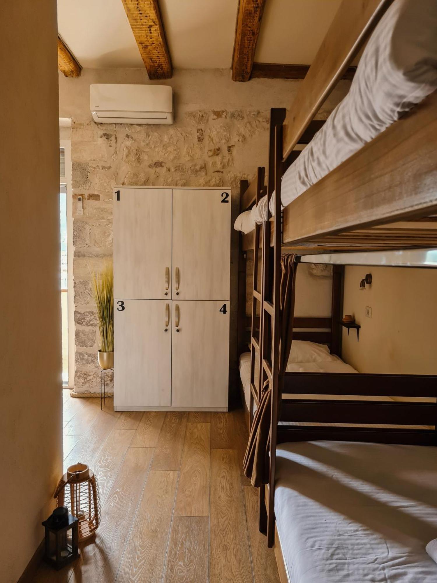 Step To Kotor Bay Guesthouse المظهر الخارجي الصورة
