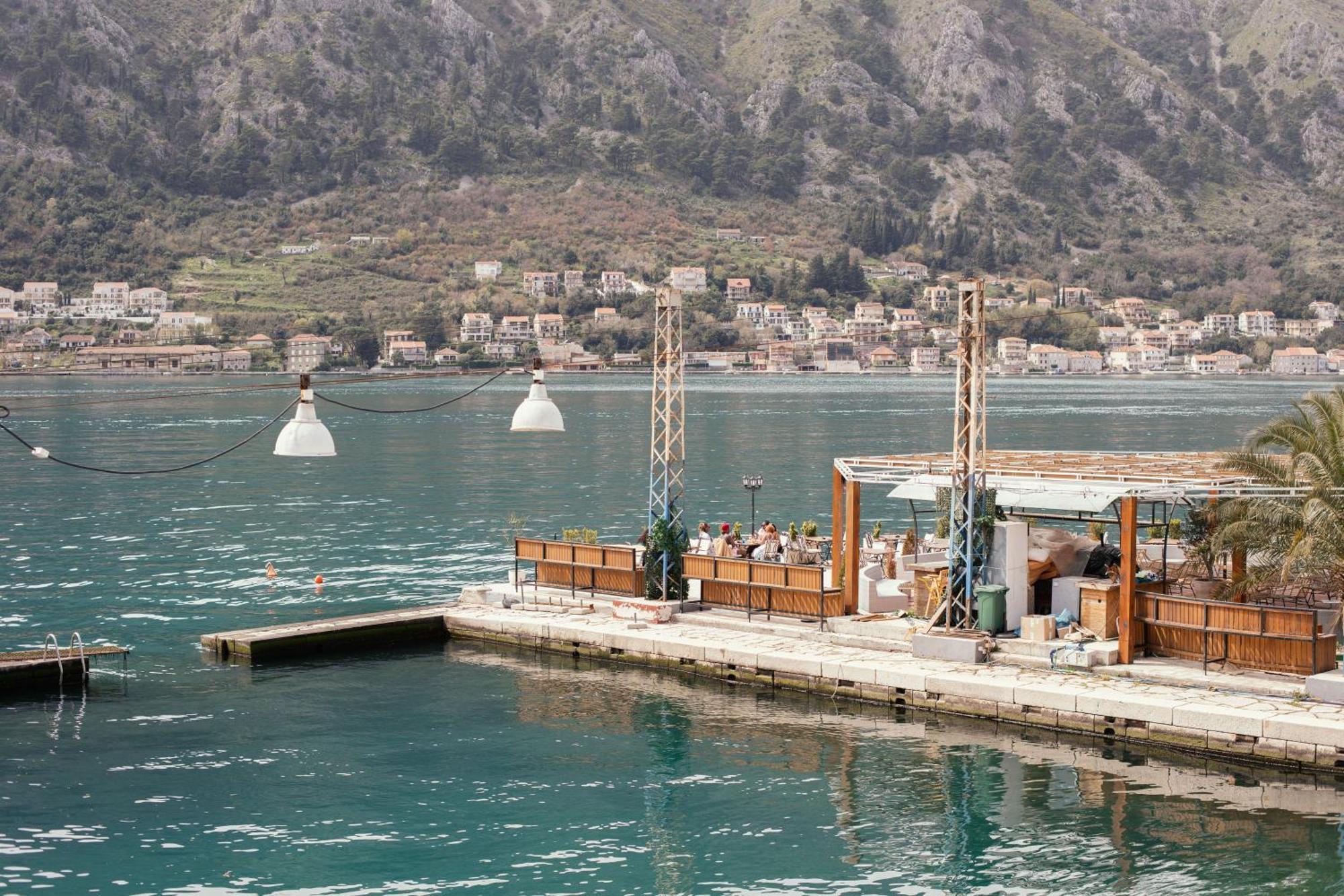 Step To Kotor Bay Guesthouse المظهر الخارجي الصورة