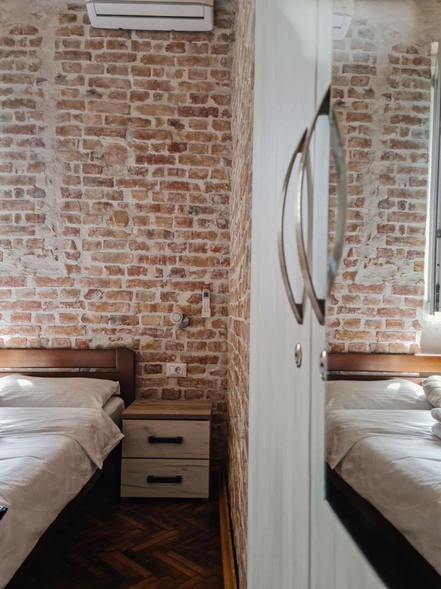 Step To Kotor Bay Guesthouse المظهر الخارجي الصورة