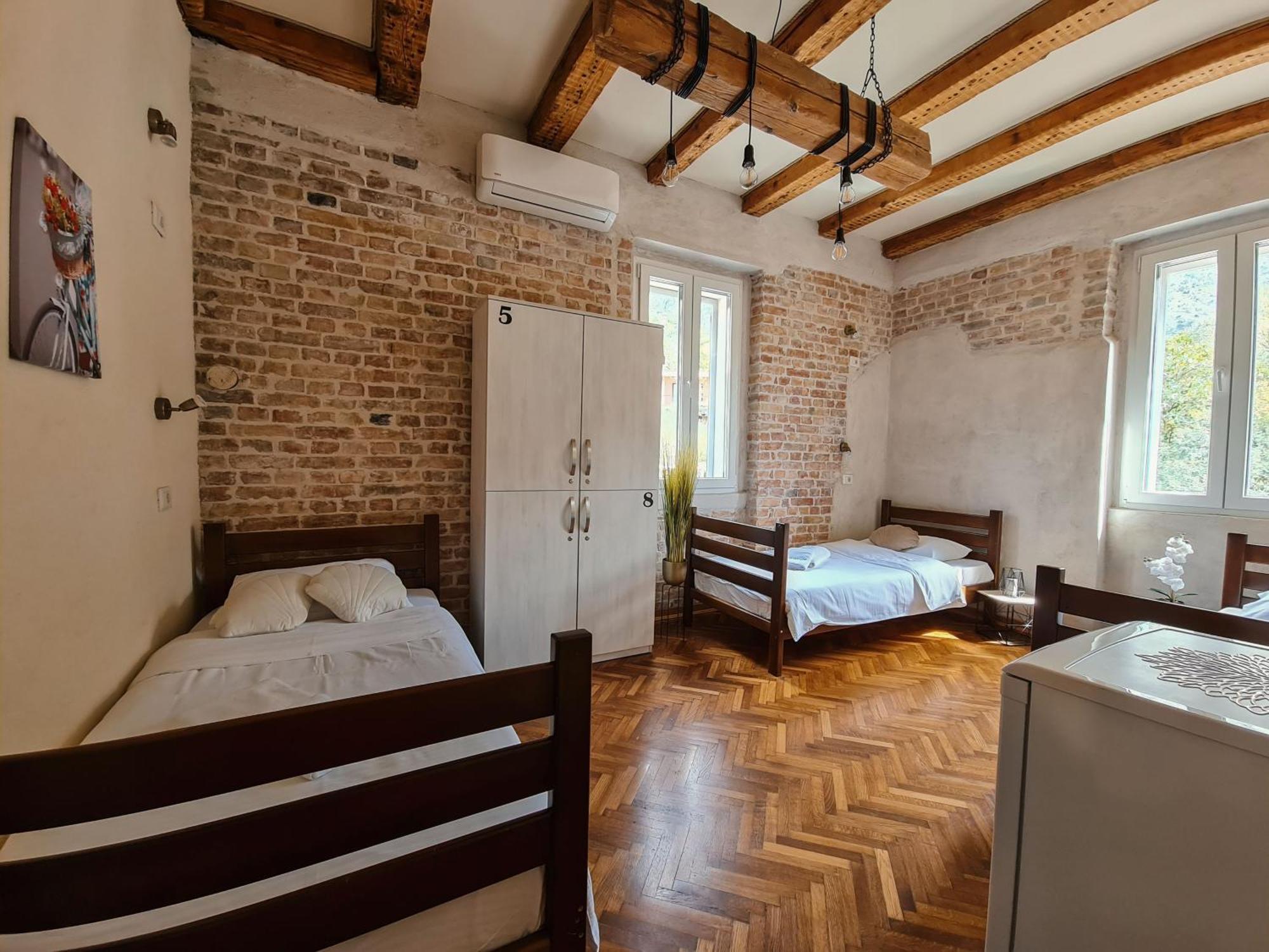 Step To Kotor Bay Guesthouse المظهر الخارجي الصورة
