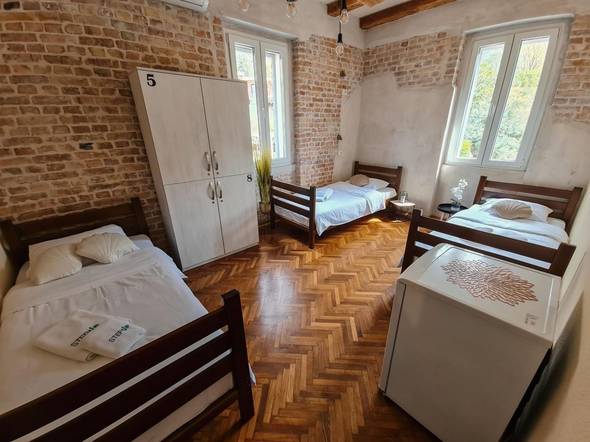 Step To Kotor Bay Guesthouse المظهر الخارجي الصورة